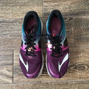 Brooks Casual Walking Shoes